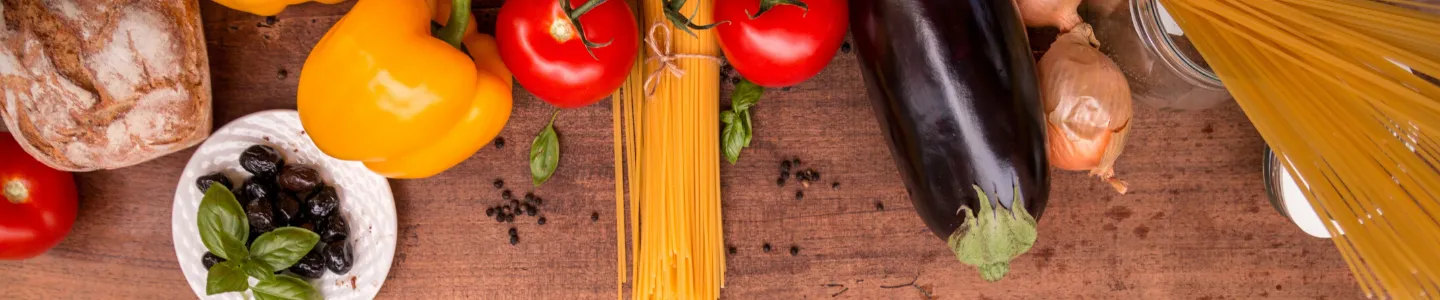 Recept Bio těstoviny s mozzarellou, rajčaty a lilkem